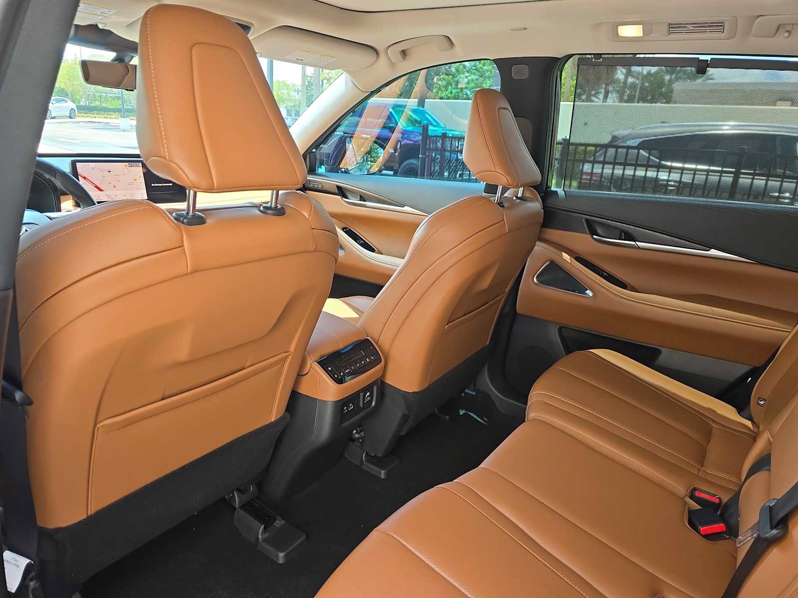Certified 2025 INFINITI QX60 Sensory w/ Vision Package AWD/4WD image 15