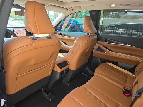 Certified 2025 INFINITI QX60 Sensory w/ Vision Package AWD/4WD image 15