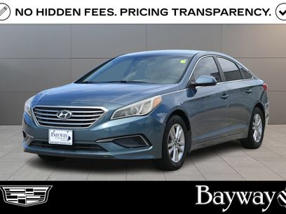 Used 2017 Hyundai Sonata SE w/ Winter Weather Package