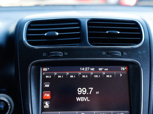 Used 2015 Dodge Journey SXT w/ Flexible Seating Group image 33