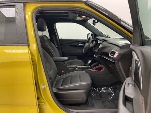 Certified 2023 Chevrolet TrailBlazer RS w/ Sun and Liftgate Package AWD/4WD image 15