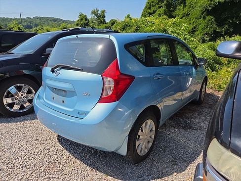 Used 2015 Nissan Versa Note SV FWD image 3