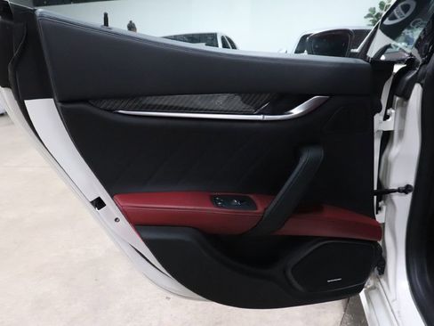 Used 2022 Maserati Ghibli Modena Q4 image 19