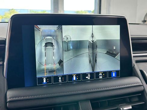 Used 2022 Chevrolet Tahoe LT w/ LT Signature Plus Package image 20