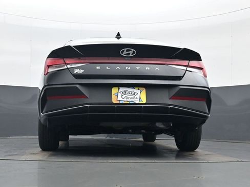 New 2026 Hyundai Elantra SE image 26