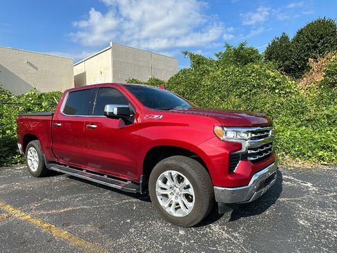 Used 2023 Chevrolet Silverado 1500 LTZ AWD/4WD image 9