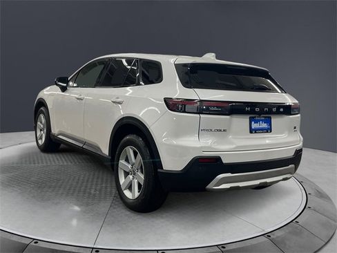 Used 2024 Honda Prologue EX image 3