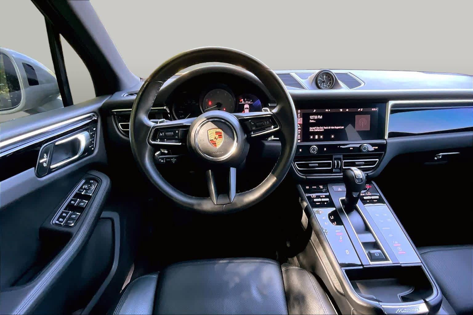 Used 2023 Porsche Macan S AWD/4WD image 6