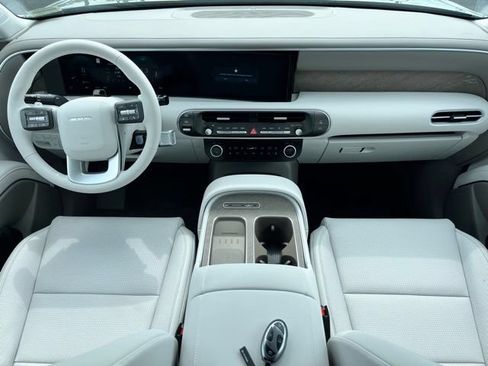 New 2026 Hyundai Palisade SEL Premium FWD image 9