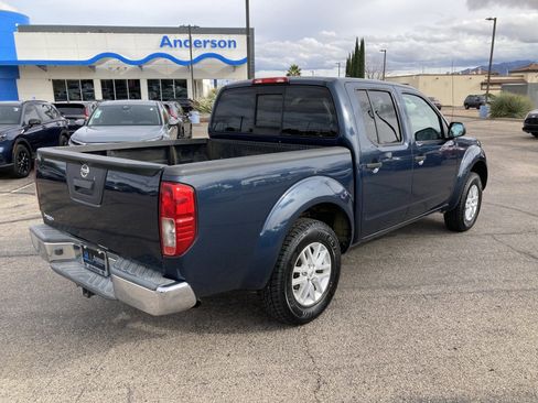 Used 2019 Nissan Frontier SV image 5