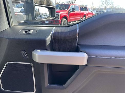 Certified 2021 Ford F250 Lariat w/ Lariat Ultimate Package image 30