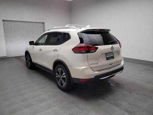 Used 2020 Nissan Rogue SV w/ Premium Package FWD image 5