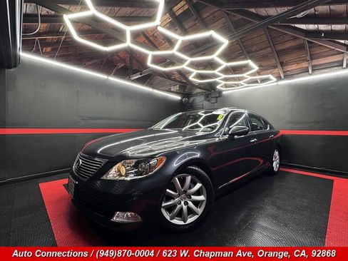 Used 2007 Lexus LS 460 RWD image 2