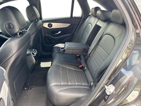 Used 2021 Mercedes-Benz GLC 300 image 14