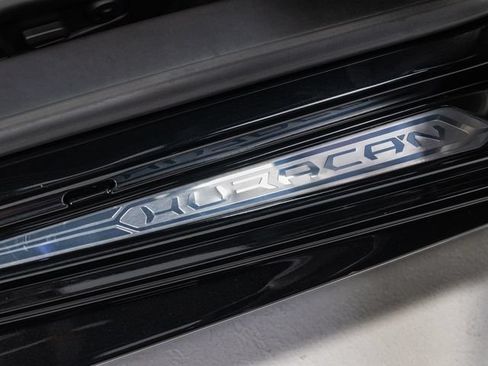 Used 2018 Lamborghini Huracan LP 610-4 AWD/4WD image 93