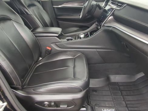 Used 2024 Jeep Grand Cherokee L Limited AWD/4WD image 26