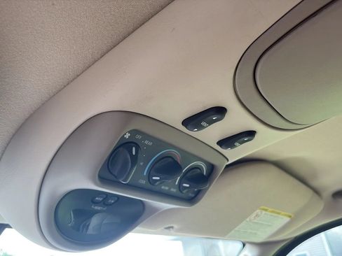 Used 2005 Ford Excursion Limited AWD/4WD image 25