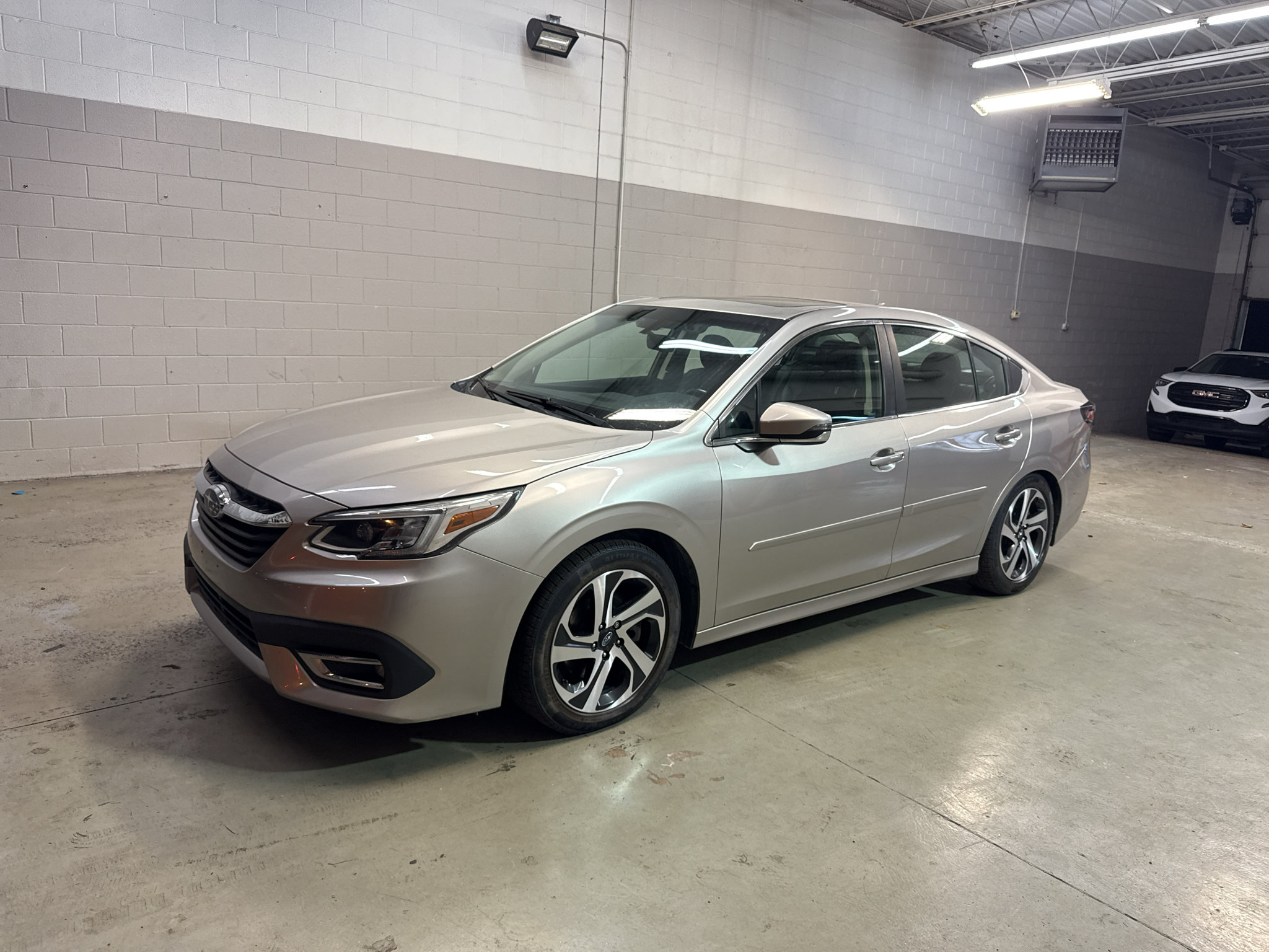 Used 2020 Subaru Legacy Limited AWD/4WD image 3