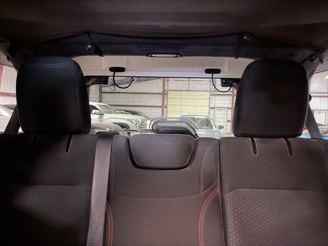 Used 2019 Jeep Wrangler Unlimited Rubicon AWD/4WD image 13
