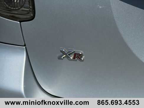 Used 2007 Toyota Matrix XR image 10