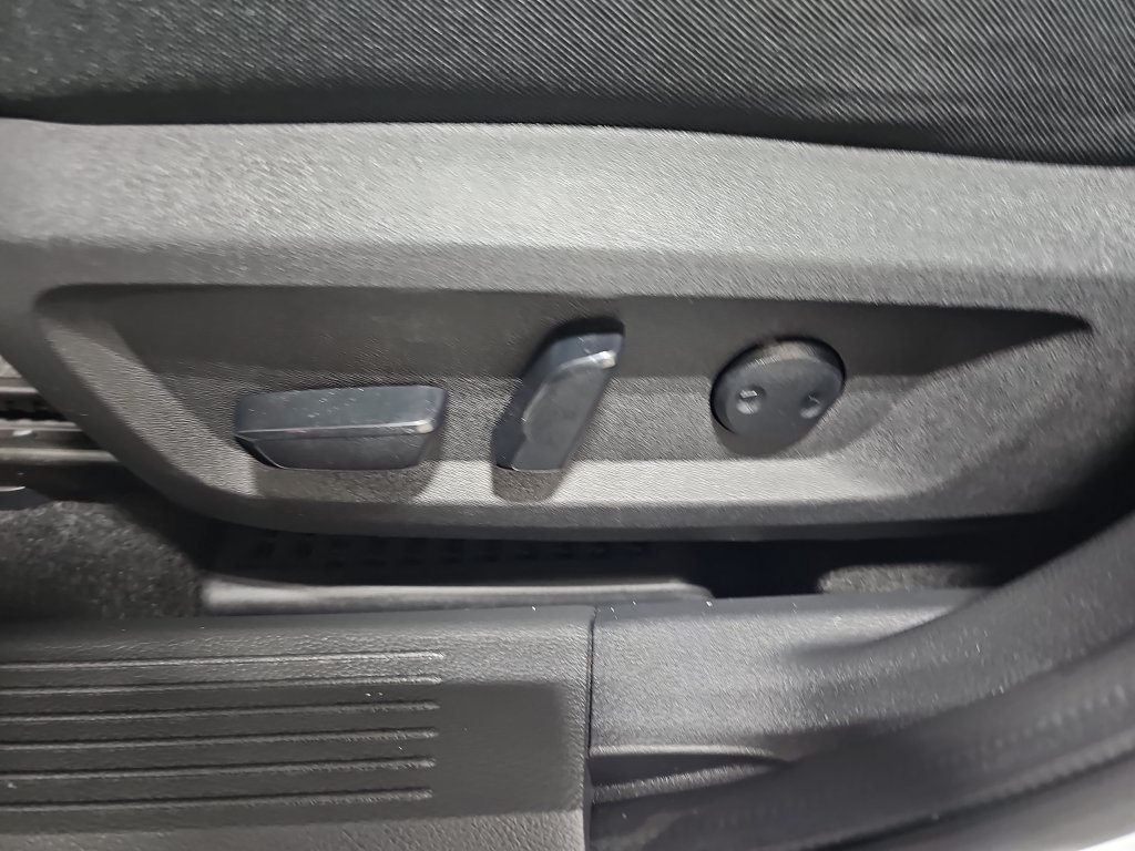 Certified 2023 Nissan Rogue SV AWD/4WD image 27