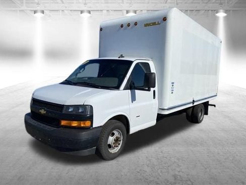 Used 2019 Chevrolet Express 3500 Extended RWD image 12