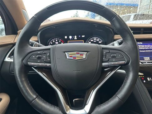 Used 2023 Cadillac XT6 Sport w/ Platinum Package image 25