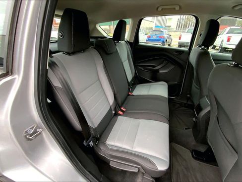 Used 2018 Ford Escape S image 19