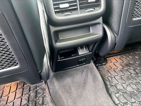 Used 2022 Mercedes-Benz GLE 350 4MATIC image 28