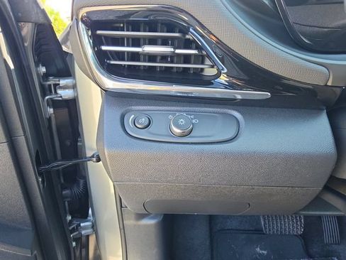Certified 2025 Buick Envista Sport Touring w/ Convenience I Package FWD image 21