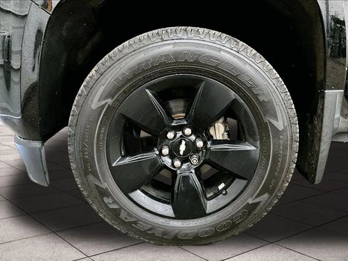 Used 2017 Chevrolet Colorado LT w/ Midnight Edition image 8