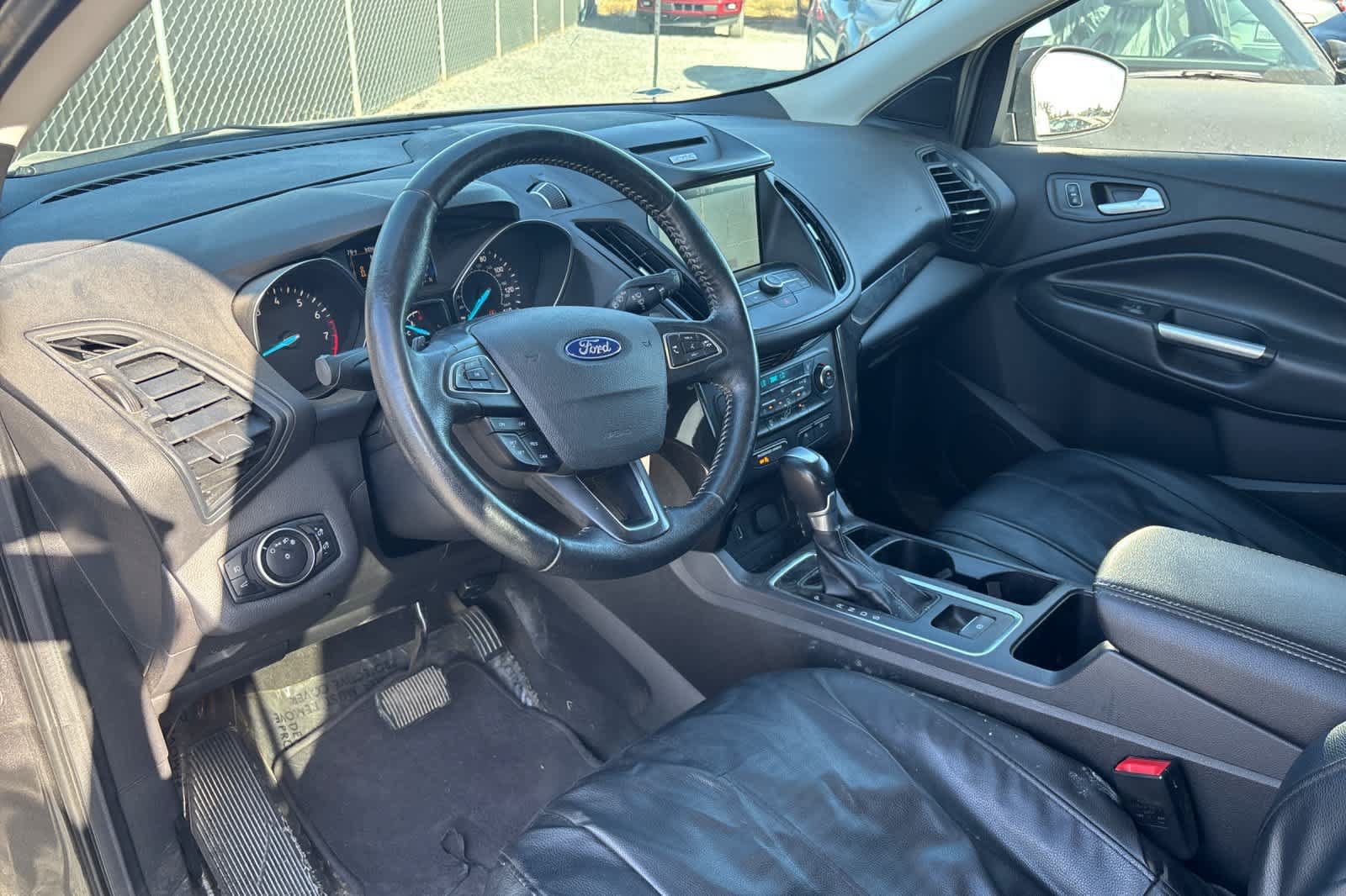 Used 2017 Ford Escape SE w/ Equipment Group 201A FWD image 14