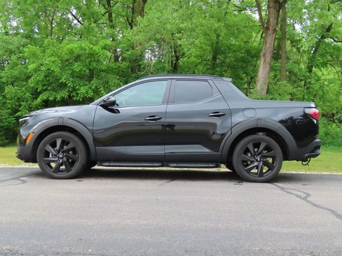 Used 2023 Hyundai Santa Cruz Night AWD/4WD image 5