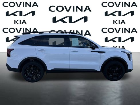 Certified 2024 Kia Sorento SX Prestige w/ Olive Brown Leather Package image 9