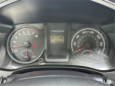 Used 2016 Toyota Tacoma SR w/ SR Convenience Package AWD/4WD image 20