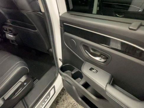 Certified 2025 Honda Pilot Elite image 20