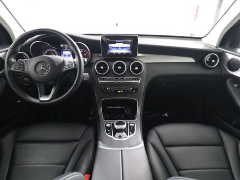 Used 2019 Mercedes-Benz GLC 300 image 11