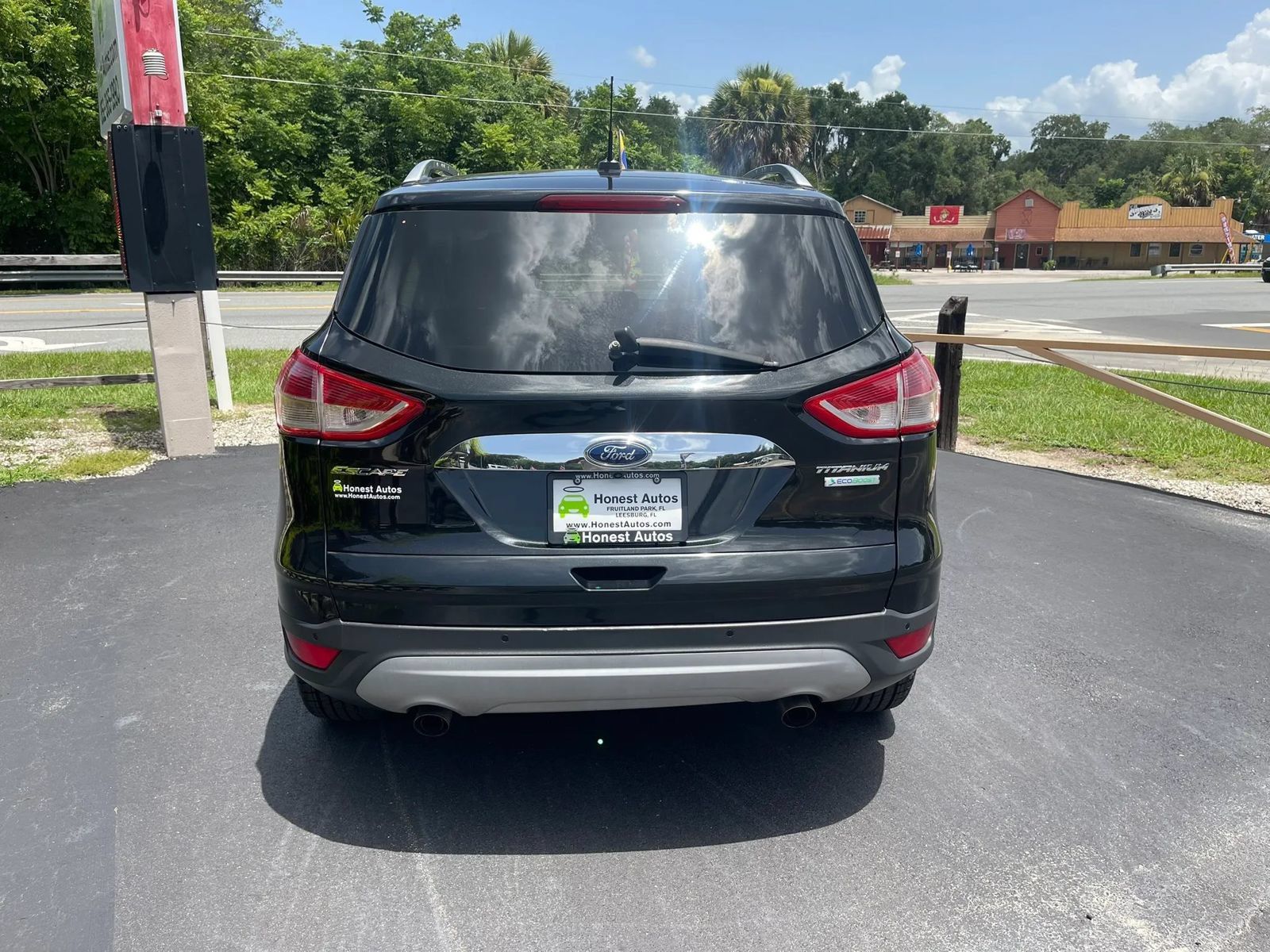 Used 2014 Ford Escape Titanium FWD image 6