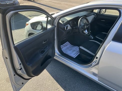 Used 2021 Nissan Versa SV image 20