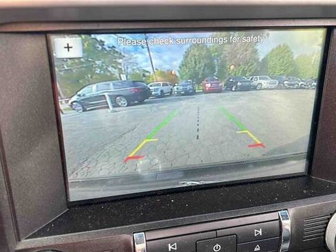 Used 2017 Ford Mustang Premium image 21