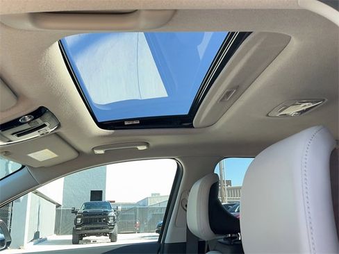 Certified 2025 Kia Niro EX Touring image 18