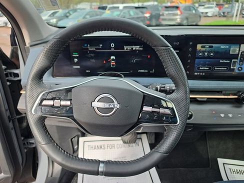 Used 2024 Nissan Ariya AWD image 14