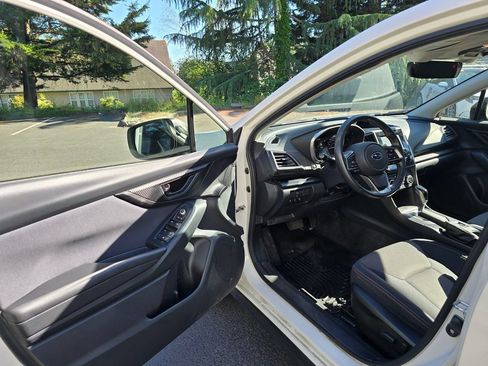 Used 2021 Subaru Crosstrek 2.0i Premium w/ Moonroof Package AWD/4WD image 6
