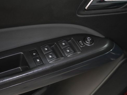 Used 2018 Chevrolet Colorado Z71 AWD/4WD image 18