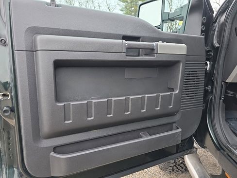 Used 2016 Ford F350 Lariat w/ Lariat Ultimate Package image 12