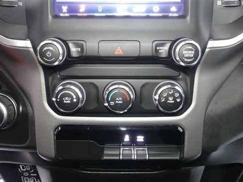 Used 2019 RAM 1500 Big Horn image 35