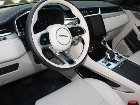 Used 2025 Jaguar F-PACE R-Dynamic S image 15