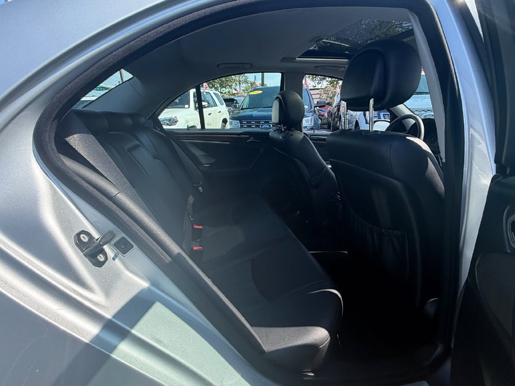 Used 2007 Mercedes-Benz C 280 4MATIC Sedan image 14