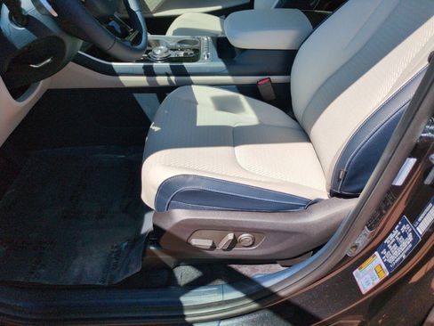 New 2026 Kia Carnival SX Prestige FWD image 17