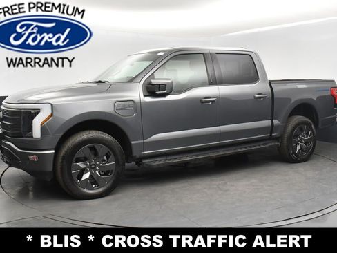 Used 2023 Ford F150 Lightning Lariat w/ Max Trailer Tow Package image 5